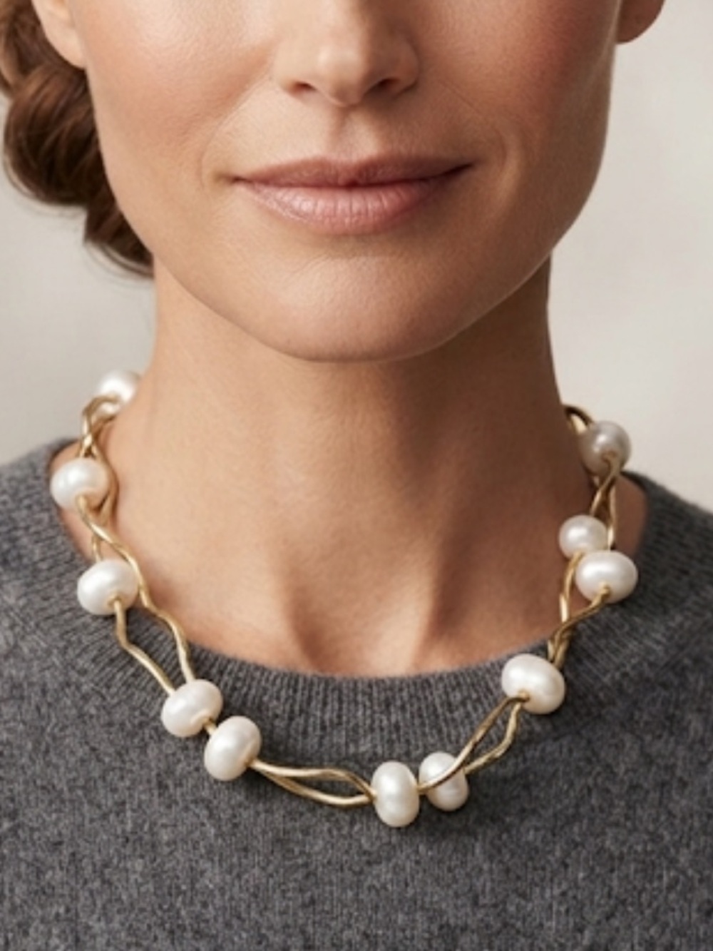 Elegant Faux Pearl Beaded Necklace in White - Women Jewelry